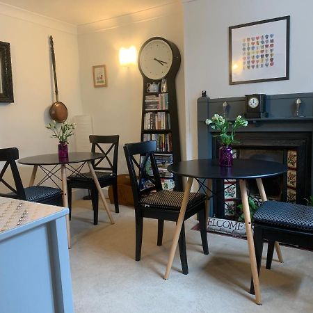 Sunshine Cottage Studley  Экстерьер фото