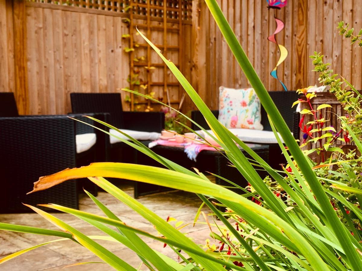 Sunshine Cottage Studley  Экстерьер фото